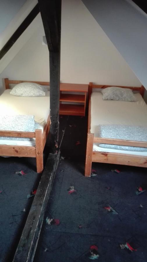 Apartamenty, Pokoje, Noclegi Pracownicze " Skarpa" 维尔卡瑟 外观 照片