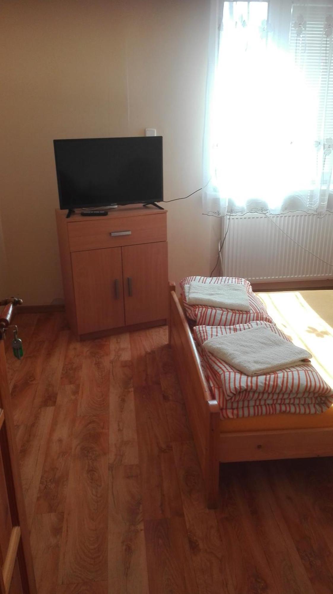Apartamenty, Pokoje, Noclegi Pracownicze " Skarpa" 维尔卡瑟 外观 照片