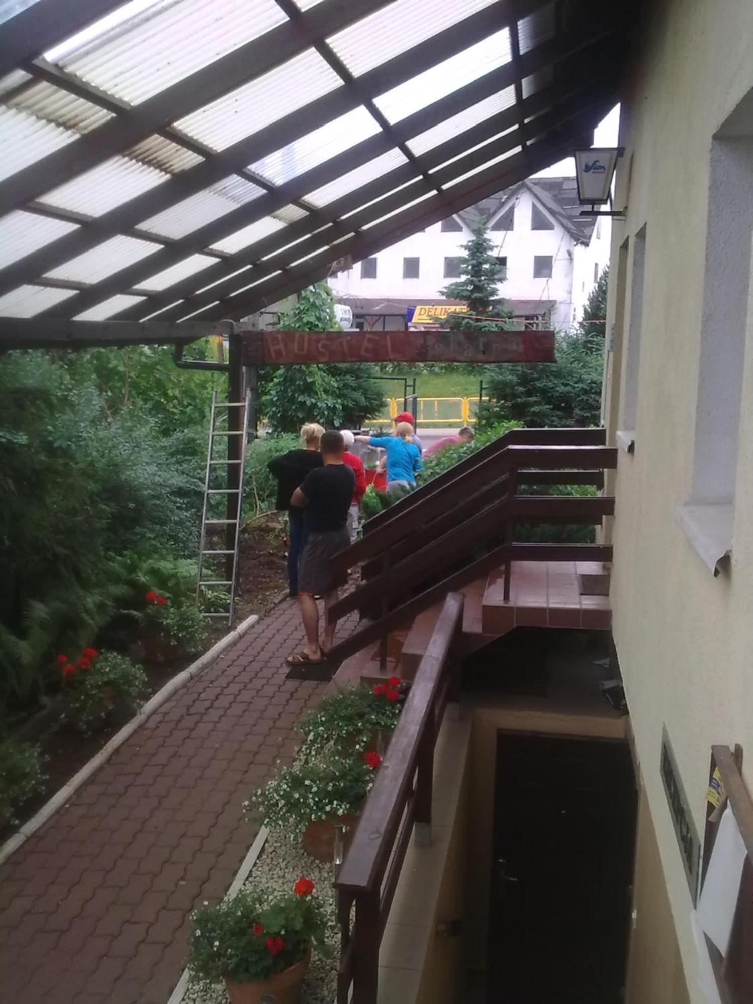 Apartamenty, Pokoje, Noclegi Pracownicze " Skarpa" 维尔卡瑟 外观 照片