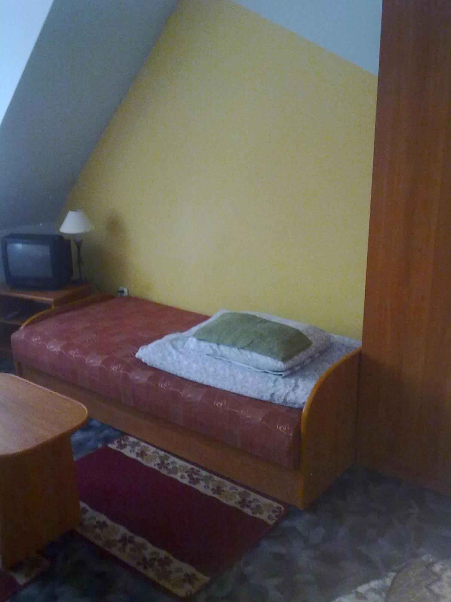 Apartamenty, Pokoje, Noclegi Pracownicze " Skarpa" 维尔卡瑟 外观 照片