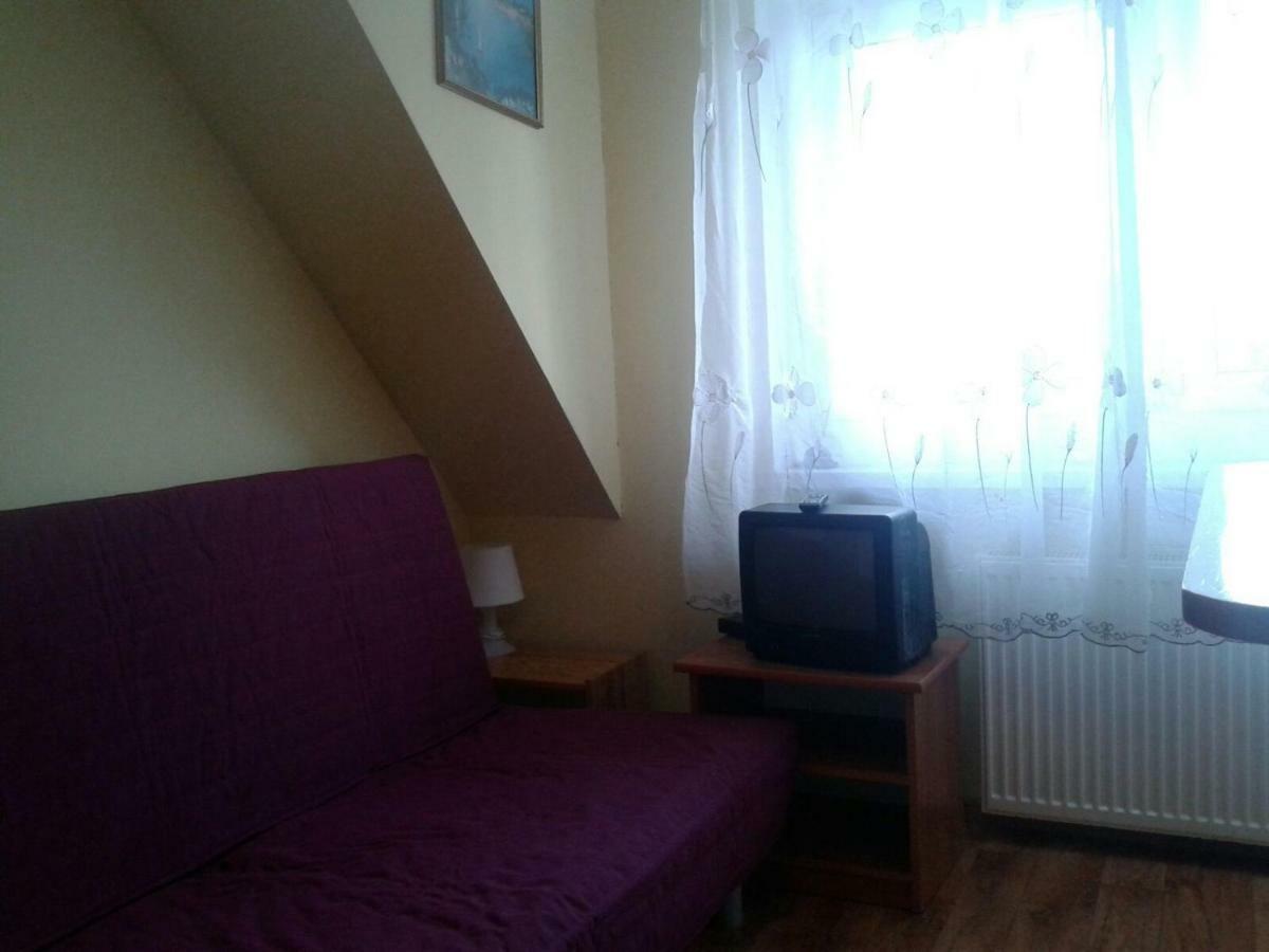 Apartamenty, Pokoje, Noclegi Pracownicze " Skarpa" 维尔卡瑟 外观 照片